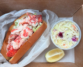 Dinner at DJ's Clam Shack Wantagh