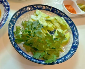 Lunch at Muek Mun Kai Chicken Rice