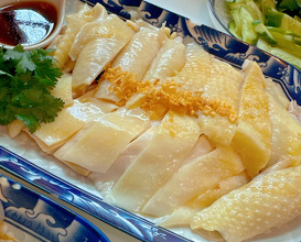 Lunch at Muek Mun Kai Chicken Rice