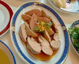 Lunch at Muek Mun Kai Chicken Rice