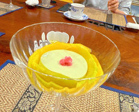 Lunch at Kate's Place - Supper Club
