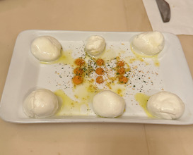 Dinner at PIZZERIA ROMANA IL PENTITO (ピッツェリア・ロマーナ・イル・ペンティート)