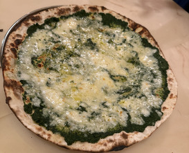 Dinner at PIZZERIA ROMANA IL PENTITO (ピッツェリア・ロマーナ・イル・ペンティート)