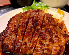 Dinner at 豚々亭