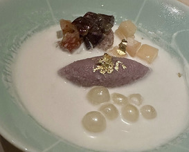 Dinner at Ming Pavilion at Island Shangri-La