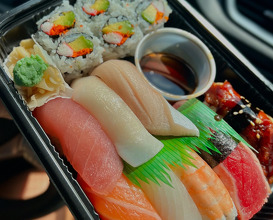 Dinner at Momo Sushi & Cafe