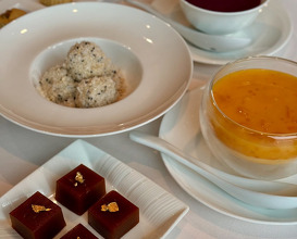 Dinner at Lung King Heen龍景軒-Four Seasons