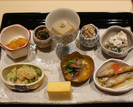 Dinner at CINNAMON GARDEN