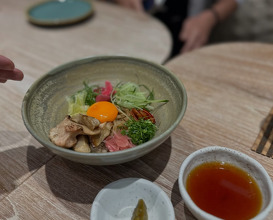 Dinner at Sàat