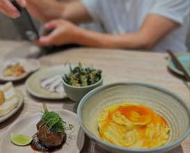 Dinner at Sàat