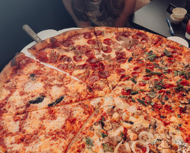 Dinner at Madison Avenue Pizza