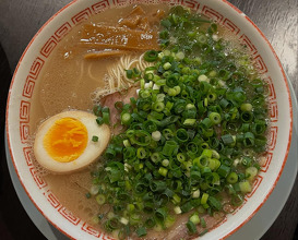 Dinner at 濃厚豚骨らーめん 博多一路