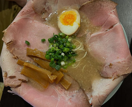 Dinner at 濃厚豚骨らーめん 博多一路