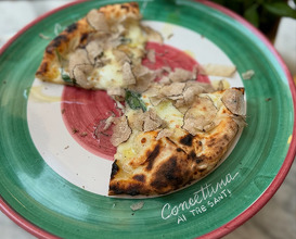 Dinner at Pizzeria da Concettina ai Tre Santi