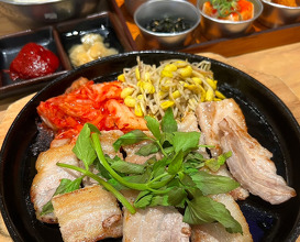 Dinner at ケジョン82