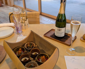 Dinner at Les Tonnelles