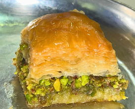 Dinner at Elmacı Pazarı Güllüoğlu Baklava
