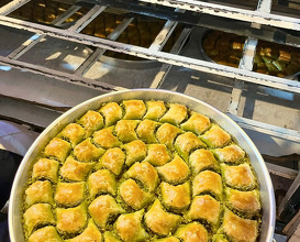 Dinner at Elmacı Pazarı Güllüoğlu Baklava