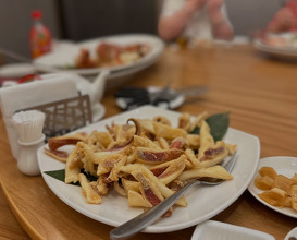 Dinner at 海九 活魚海鮮餐廳
