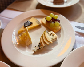 Dinner at Devonshire Arms, Piccadilly, Denman Street, London