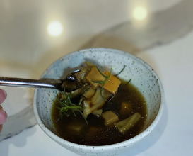 Dinner at Oyster Oyster