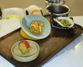 Dinner at Oyster Oyster