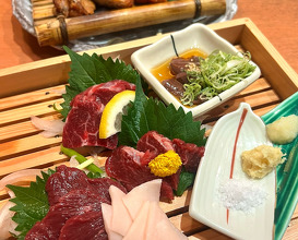 Dinner at 酒場みつばち