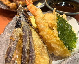Dinner at 酒場みつばち