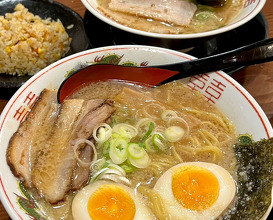 Dinner at 豚吉 本店
