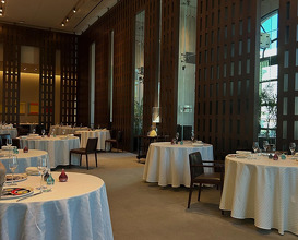 Dinner at Guy Savoy