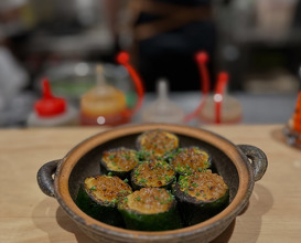 Dinner at 福餃