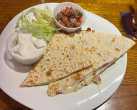 Dinner at Sidelines Bar & Grill