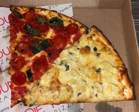 Dinner at Round Pie Pizza Company