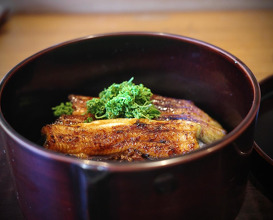 Dinner at 炭焼き鰻 瞬