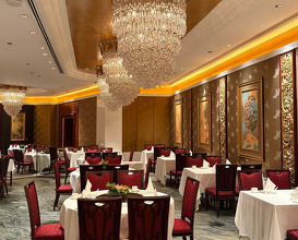 Dinner at Summer Palace at Island Shangri-La