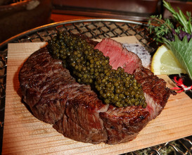 Dinner at NIJŪ