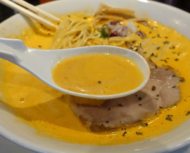 Dinner at ヌードルズキッチン ガナーズ