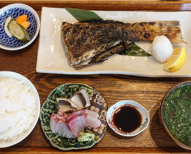 Dinner at ごはんや 飯すけ