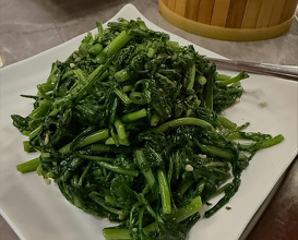 Dinner at Boiling Beijing