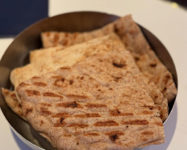 Dinner at Em Sherif UK