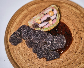Dinner at Ta Vie 旅