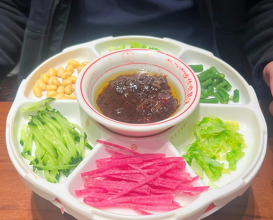 Dinner at 方砖厂69号炸酱面