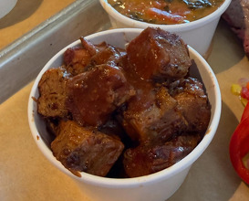 Dinner at Stateline Road Smokehouse