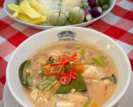 Dinner at บ้านนํ้าเคียงดิน