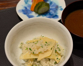 Dinner at 傳 Den
