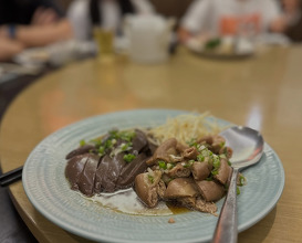 Dinner at 金蓬萊遵古台菜