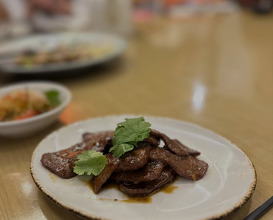 Dinner at 金蓬萊遵古台菜