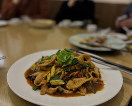 Dinner at 金蓬萊遵古台菜
