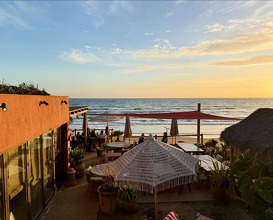 Dinner at Tonys Beach Restaurant