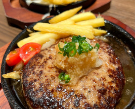 Dinner at 大衆馬肉酒場 うまる 梅田お初天神店